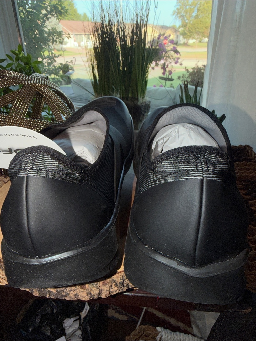 OOFOS Men's Black Slip-On Loafers with Lime Green Insole - Picture 5 of 11